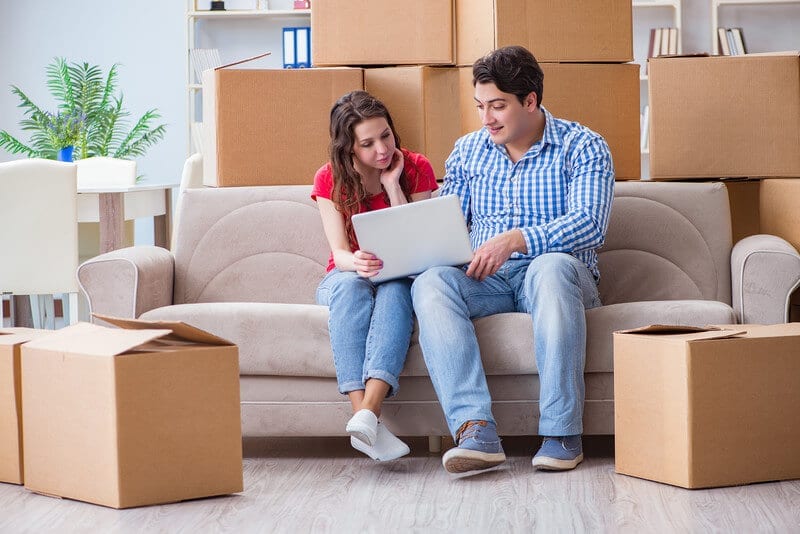 The Benefits of Downsizing Before a Cross-Country Move - Moving APT